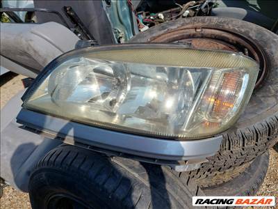 Opel Zafira A bal fényszóró 
