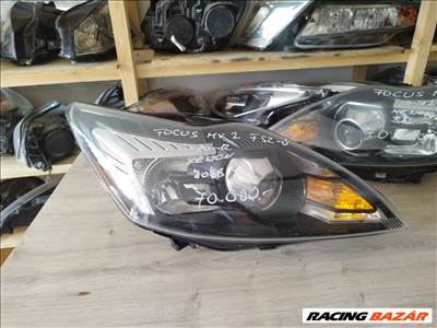 Ford Focus Mk2 jobb első xenon fényszóró  8m5113d154cf