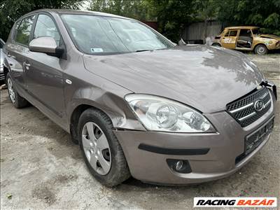 Kia Cee'd (ED) bontott alkatrészei