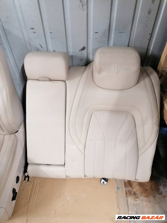 Maserati Quattroporte VI bőrülés szett 6. kép