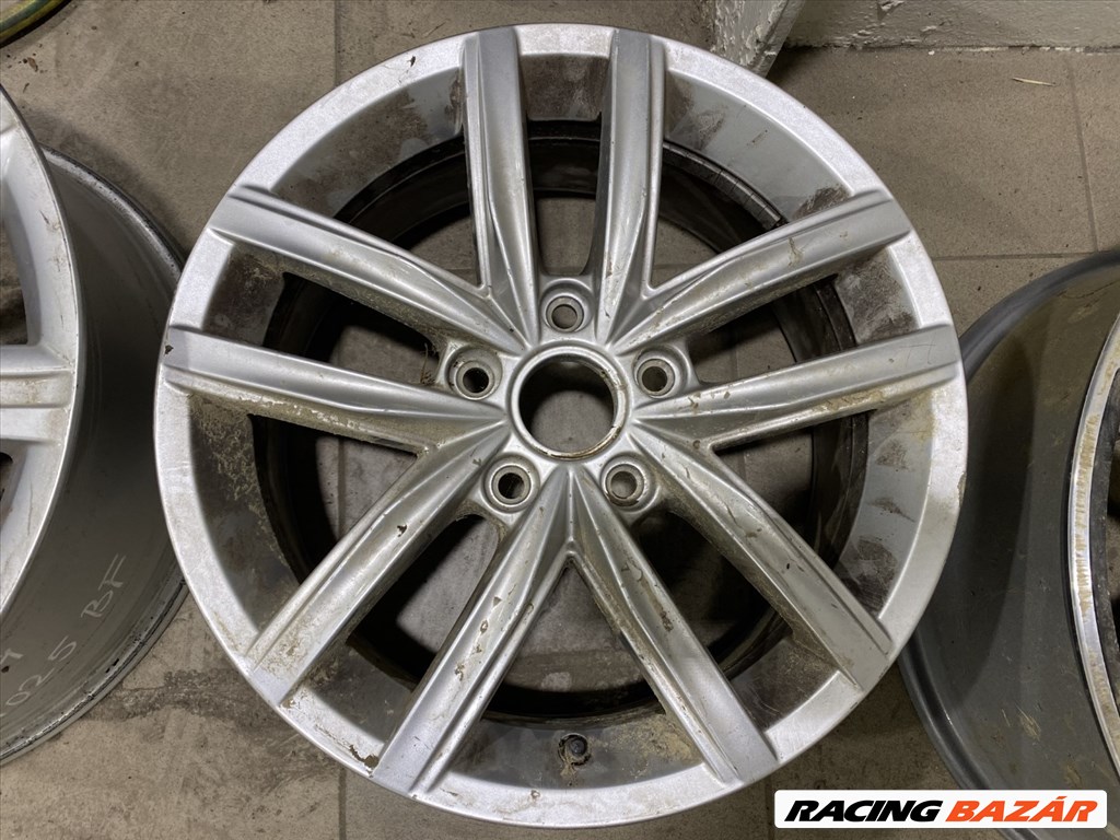 R16 Original Volkwsagen 6.5J ET46 - 5G0 601 025C 5G0601025C 1db felni 1. kép