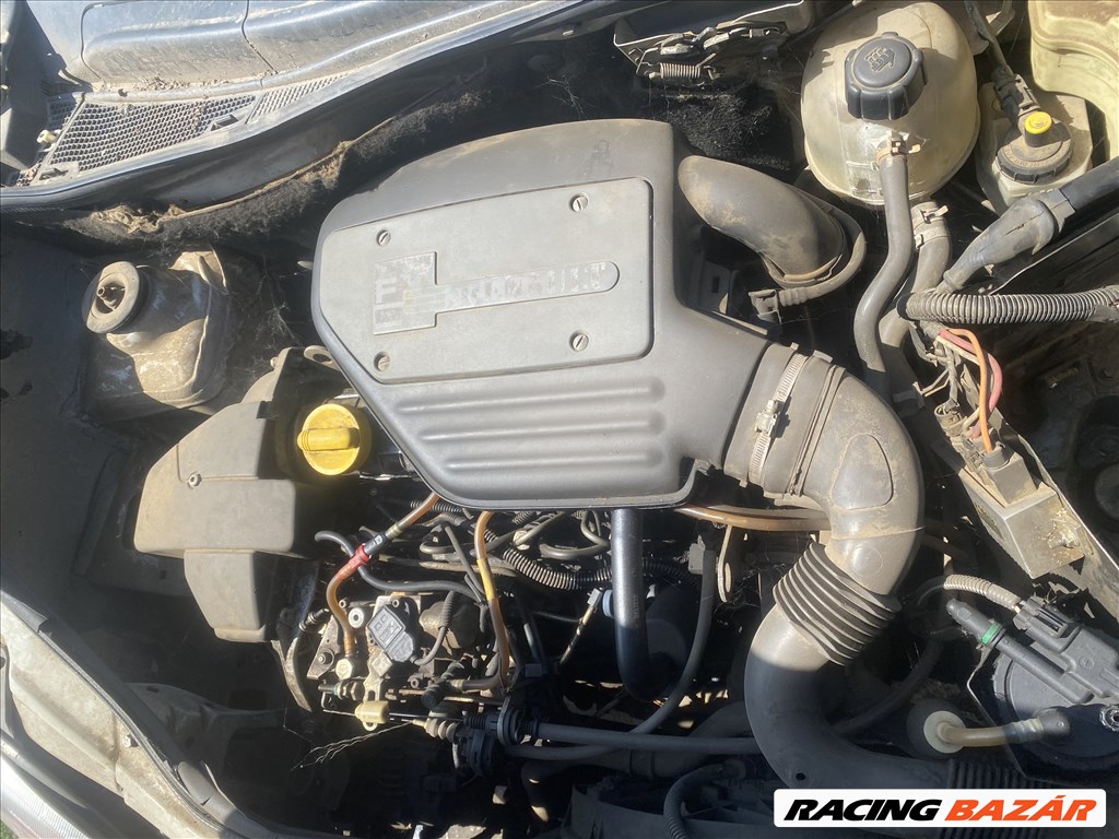 Renault Kangoo I 1.9D bontott alkatrészei 4. kép