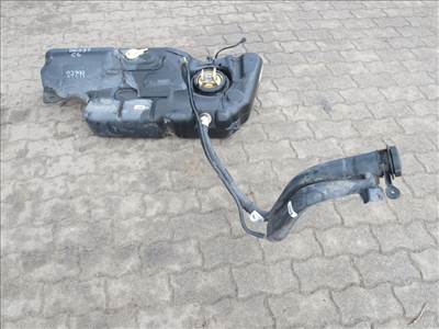 Citroen C4  üzemanyag tank (üzemanyagtartály) 9647134680