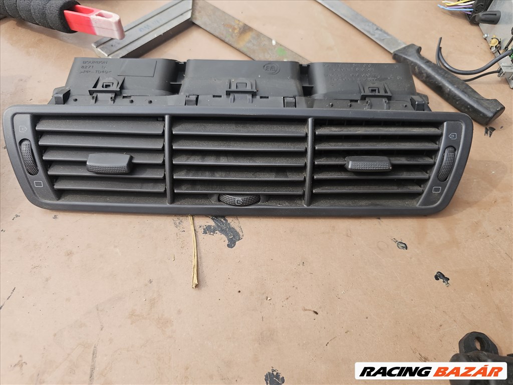 Citroën C8 I Középső szellöző rács  1. kép