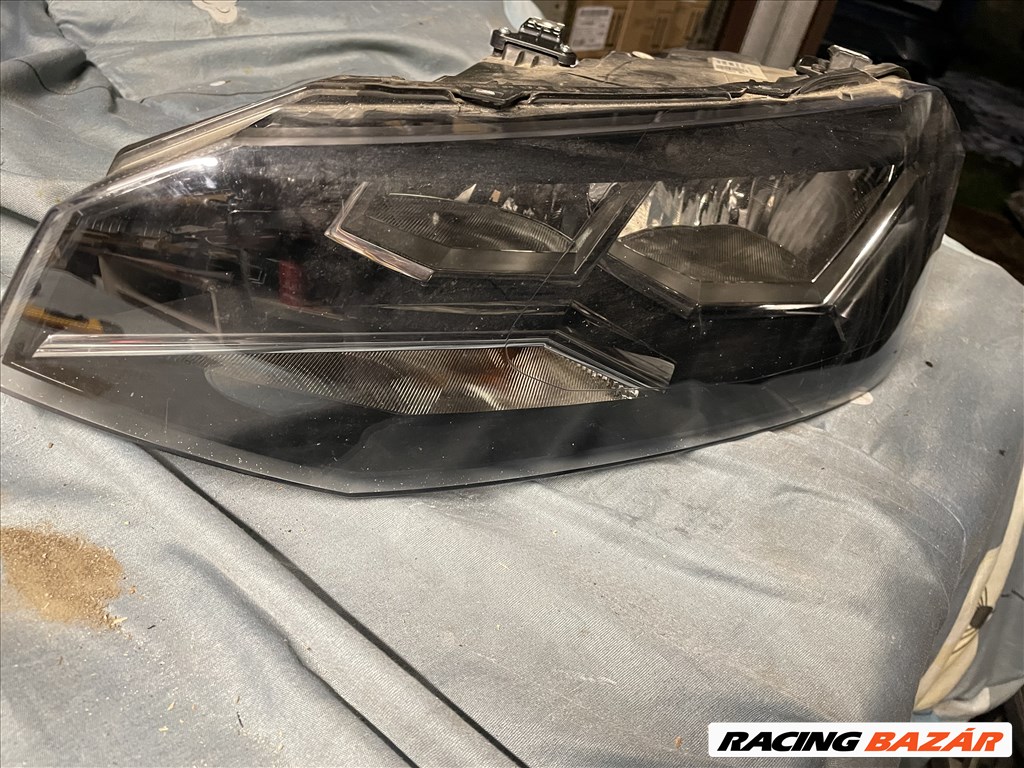 Volkswagen Polo VI Bal első fényszóró 2g1941005 1. kép