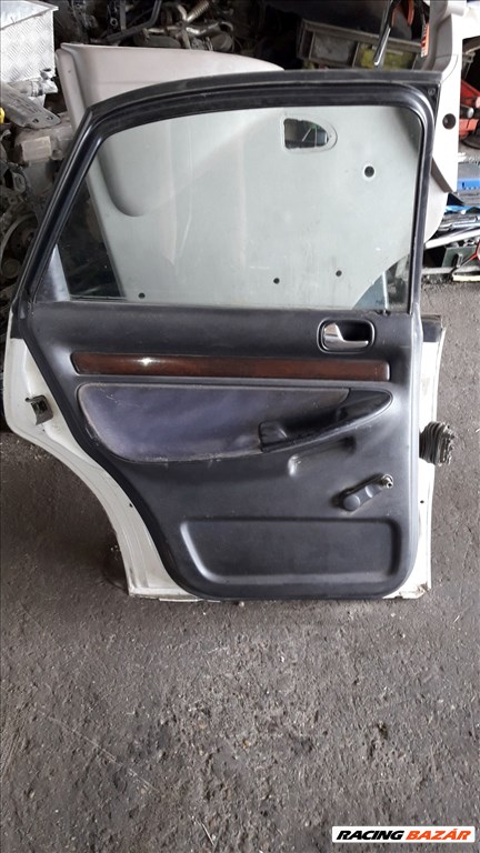 Audi A4 B5 Bal Hátsó Ajtó 4. kép