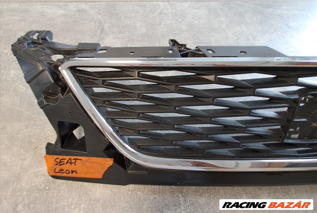 Seat Leon III. 5F1 középső hűtő díszrács  5f0853654f 4. kép