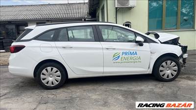 Opel Astra K Kombi Jobb első ajtó Argon ezüst Z176