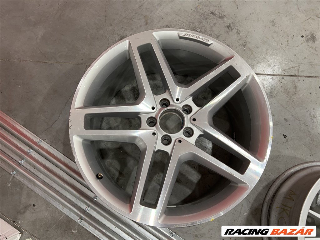 R20 Original Mercedes 9.5J ET57 - A204 401 6702 A2044016702 1 db felni 1. kép