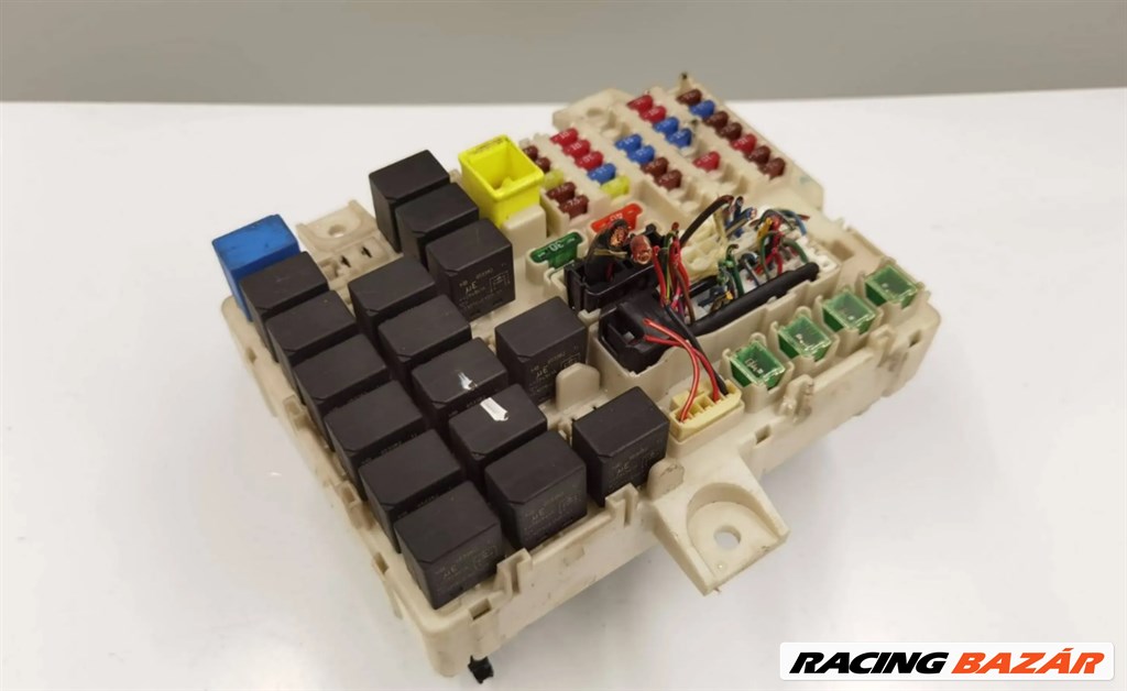 Mitsubishi Colt V biztosítéktábla  8637a390 1. kép