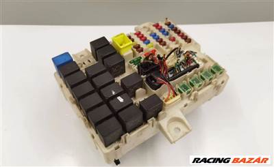 Mitsubishi Colt V biztosítéktábla  8637a390