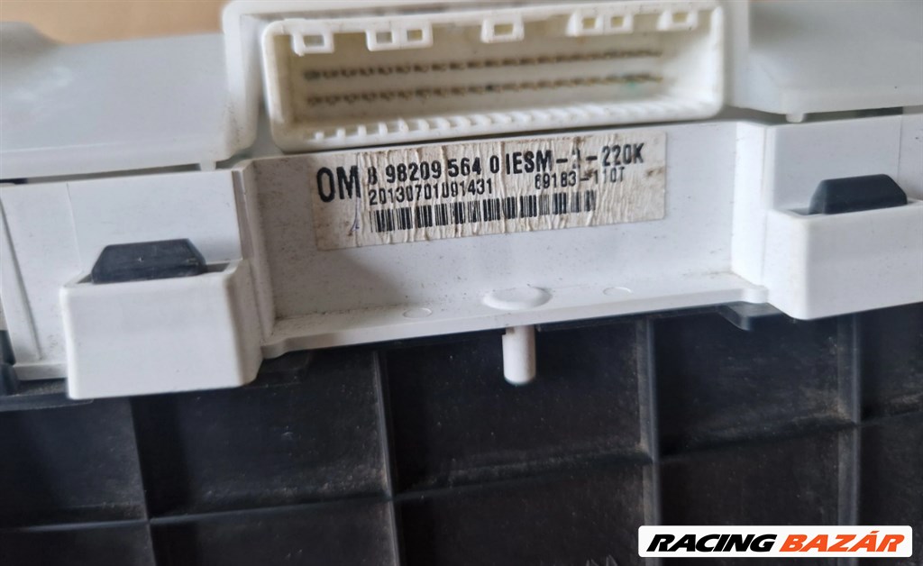 Isuzu D-Max II kilométer óra  8982095640 2. kép