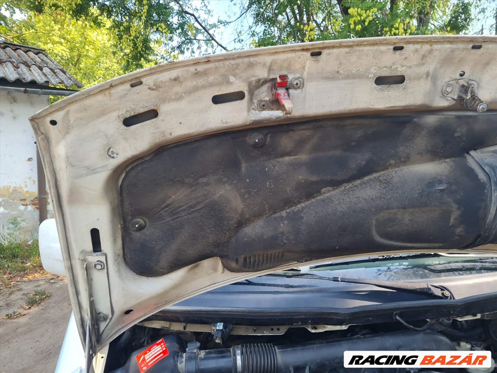 Mercedes Vito 638 motorháztető  2. kép