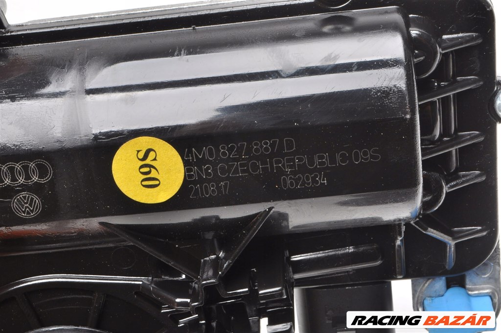 Bentley Bentayga csomagtér ajtó nyitó motor 4m0827887d 2. kép