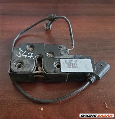 Audi A4 (B8 - 8K), Audi A5 (B8 - 8T), Audi SQ5 (8R) géptetőzár  8k1823746