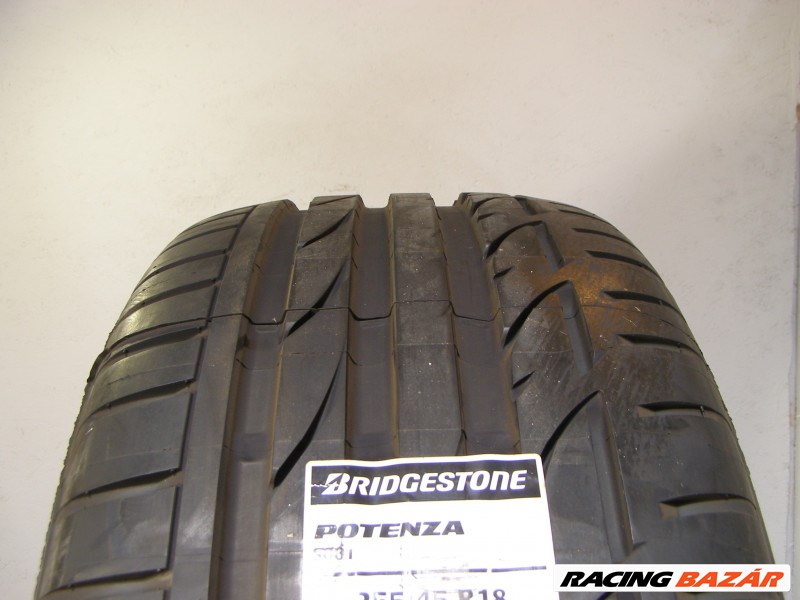Bridgestone S001 255/45 R18  1. kép