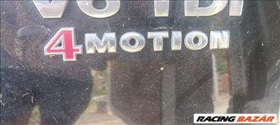 Volkswagen Passat, Golf,  Amarok, Caddy 4 motion csomagtérajtó felirat 