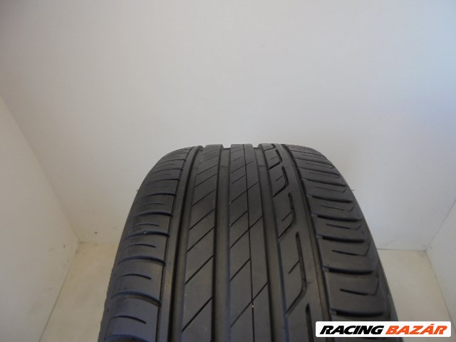 Bridgestone T001 225/45 R17  1. kép