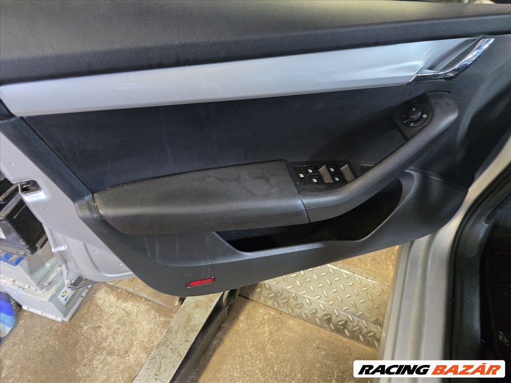 Skoda Octavia III bontott alkatrészei 1.6crtdi CXX 8. kép