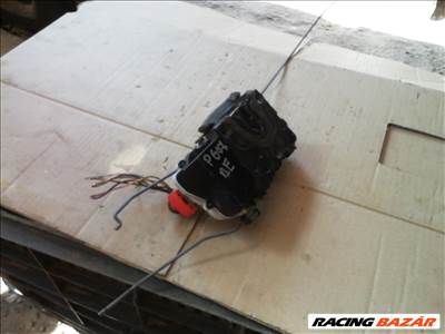 Peugeot 607 Bal első zárszerkezet 