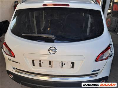 Nissan Qashqai (J10) csomagtérajtó 