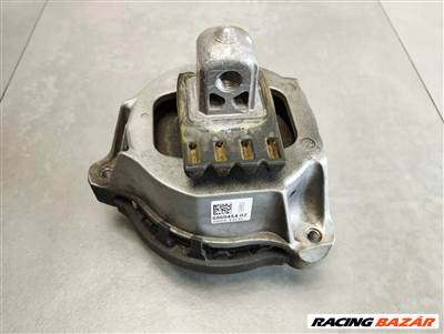 BMW 7-es sorozat G11/G12 jobb oldali motortartó bak 6860454