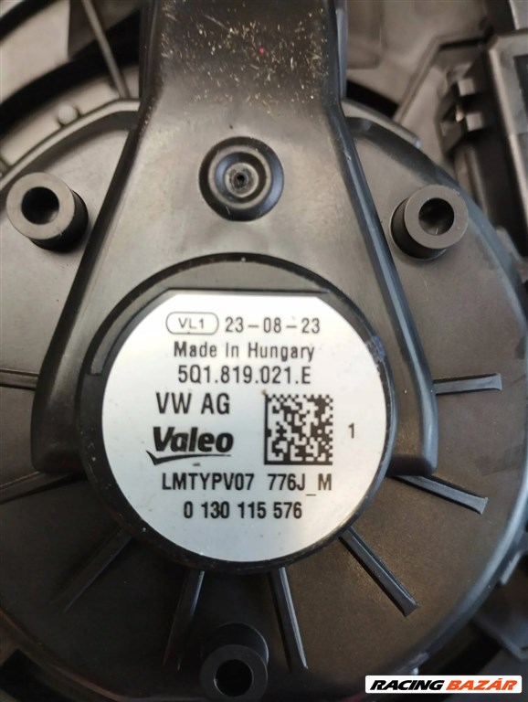 Audi A3 (8Y) fűtőmotor 5q1819021e 3. kép
