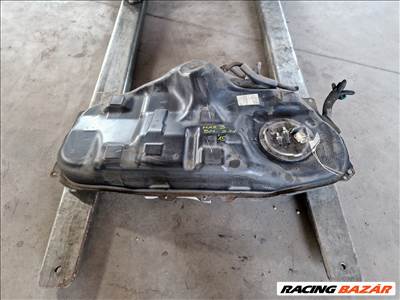 Mazda 3 BM 2.2 diesel tank 