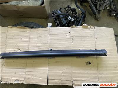 Audi A4 Avant, Allroad B8 8K 2008- 2016 térelválasztó háló  8k9861691