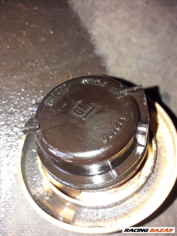 Opel Astra H Olaj Beöntő Sapka / Olaj Betöltő Fedél 720838 2. kép
