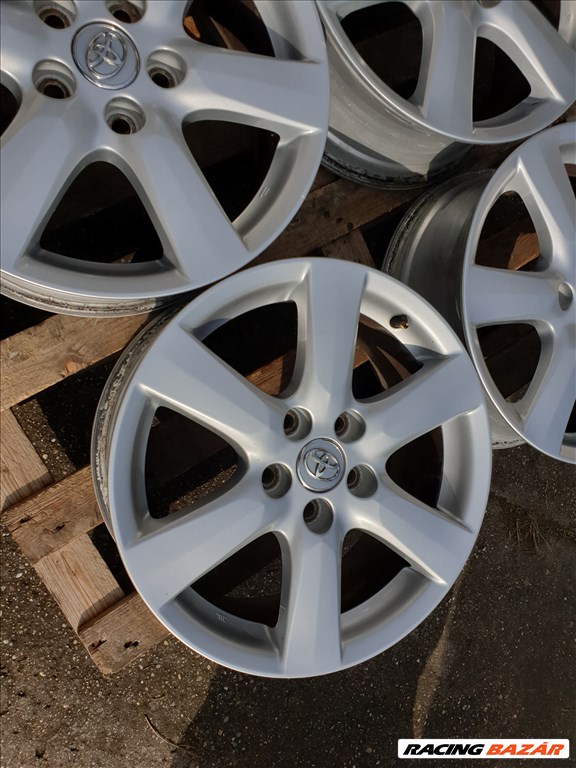 17" 5x114,3 Toyota RAV4 3. kép