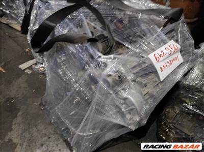 Mercedes R-osztály W251 fűzött blokk hengerfejjel , 642.950 , 350 cdi