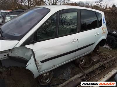 Renault Scénic II 1.5 dCi Bal hátsó Ajtó (Részeivel)