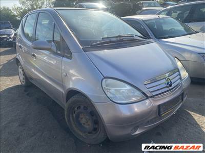 Mercedes A 160 bontott alkatrészei