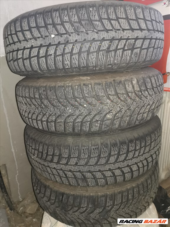  5x100 lyukosztású 14" használt (gyári lemezfelni, rajta használó 5 Kumho téli gumi.  3. kép