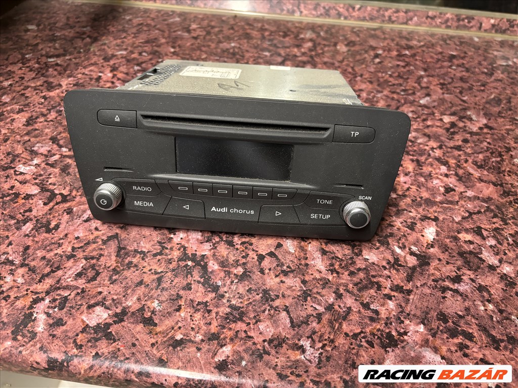 Audi A1 (8X) rádió 8x0035160a 1. kép