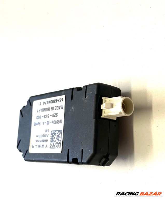 Tesla Model Y antenna  107973500a 2. kép