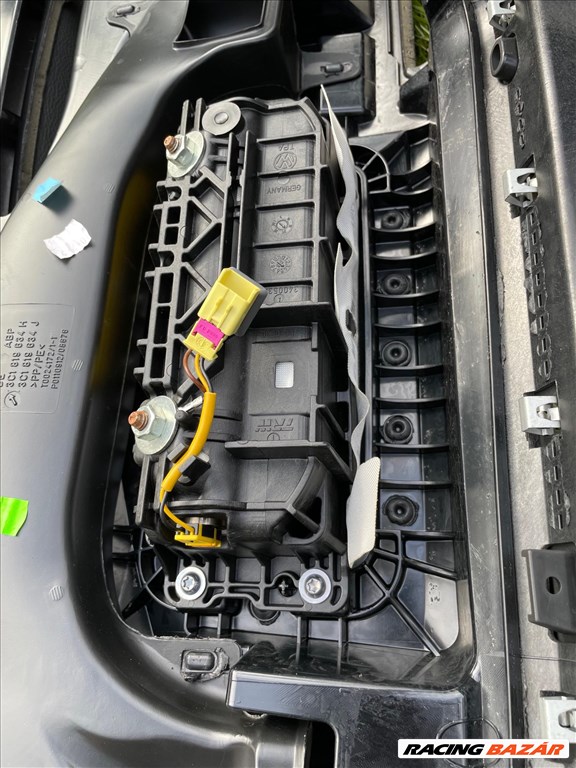 Volkswagen Passat B6 2.0 CRTDi Bontott Alkatrészei 14. kép