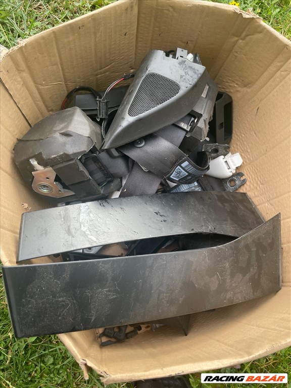 Volkswagen Passat B6 2.0 CRTDi Bontott Alkatrészei 27. kép