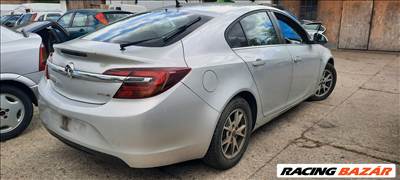 Opel Insignia A facelift jobb hátsó negyed 
