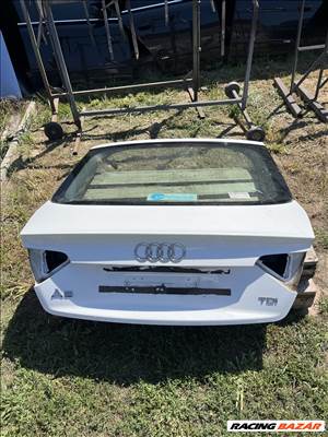 Audi A5 (B8 - 8T) B8 - 8T csomagtérajtó 