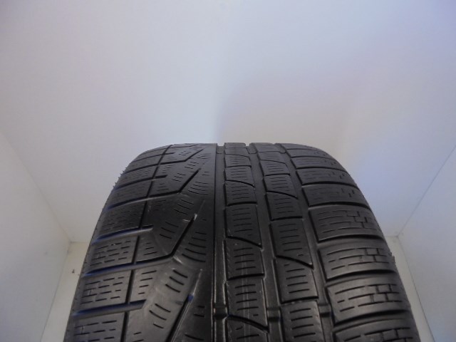 Pirelli Sottozero II 265/45 R18  1. kép