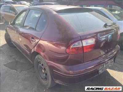 Seat León 1.6i bontott alkatrészei
