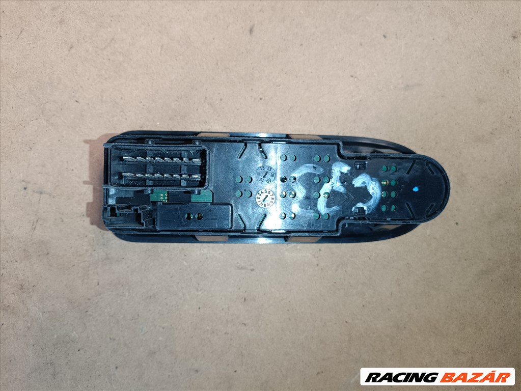 Citroën C3 II Ablakemelő kapcsoló (kettes) 96637530XT 2. kép