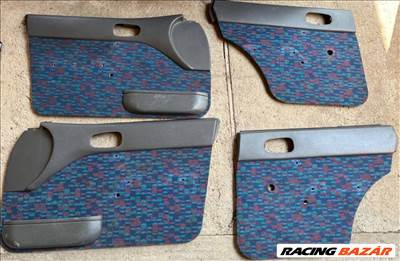 Suzuki Swift 5 ajtós ajtókárpit szett bal jobb