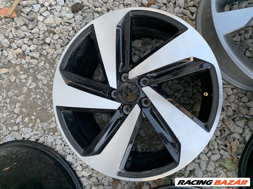 R17 Original volkswagen 7.5J ET51 - 2G060125AB 1db alufelni 1. kép