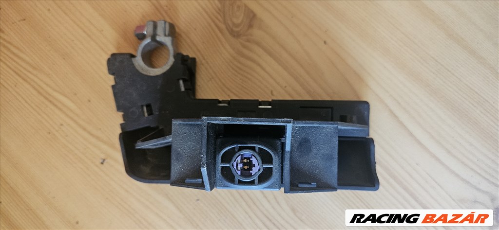 Audi A6 2006 évj. pozitív kábel elosztó  4f0915459 2. kép