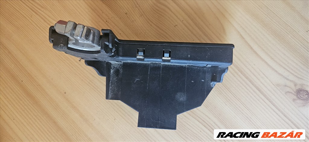 Audi A6 2006 évj. pozitív kábel elosztó  4f0915459 3. kép