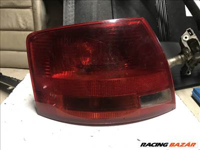 Audi A4 (B6/B7) AVANT - bal hátsó lámpa 8e9945095e