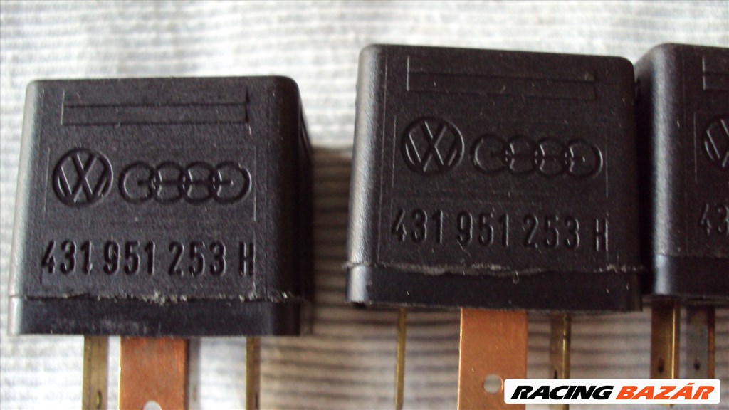 Audi A6-B3 80/90/100/200 gyári bosch relé 431951253h 1. kép